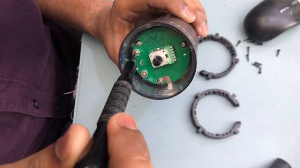 HOW REPLACEMENT HYPERX QUADCAST BROKEN CHARGING PORT