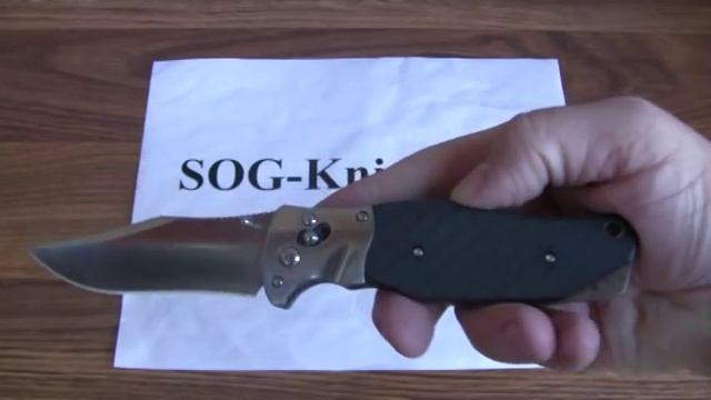 SOG Tomcat III Knife Carbon Fiber S95CF Demonstration смотреть онлайн