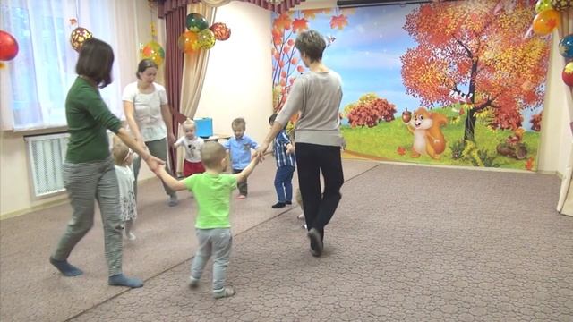 Приветствие. Ритмика для малышей 2-3 лет. смотреть онлайн