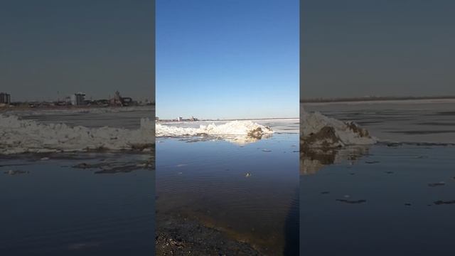 Идет ледоход на Оби Сургут 2019. смотреть онлайн