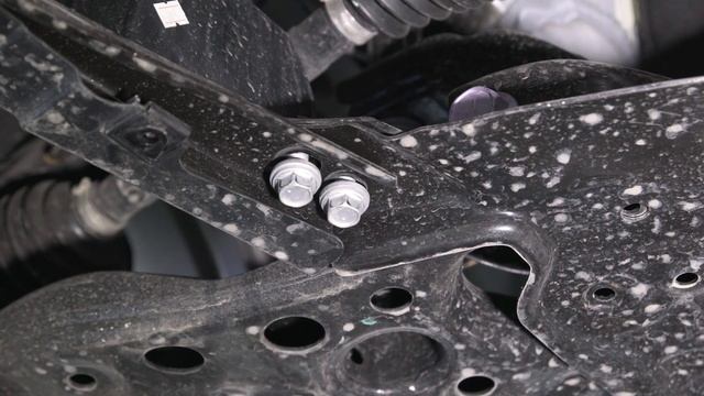 Установка алюминиевой защиты картера на Toyota C-HR. смотреть онлайн