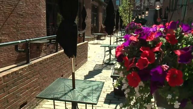 Maine restaurant professionals react to Gov. Mills' reopening delay смотреть онлайн