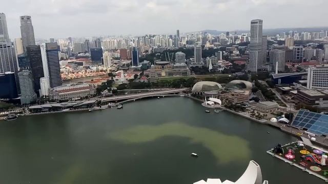 Singapore 2018. Вид с крыши отеля Marina Bay Sands. Panorama from the roof смотреть онлайн