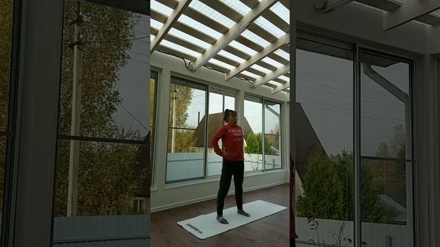 Комплекс йоги для нормализации работы 2 Свадхистана-чакры смотреть онлайн