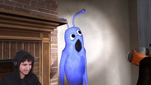 SCARY COSTUME MAN WAS LIVING IN MY BASEMENT... - Garry's Mod Gameplay with Spycakes смотреть онлайн