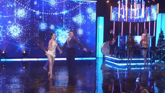 Выступление ансамбля бального танца «Весна» на Новогоднем онлайн-огоньке смотреть онлайн