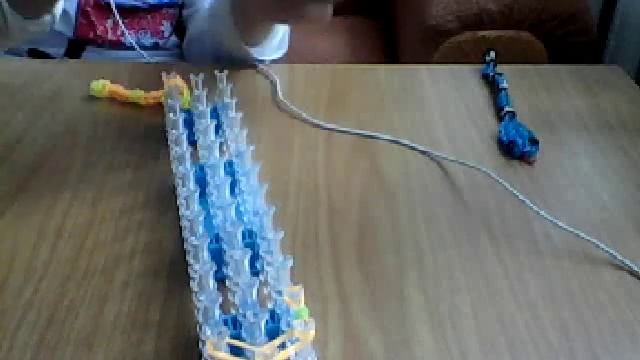 плетение из резинок змейка урок 2 смотреть онлайн