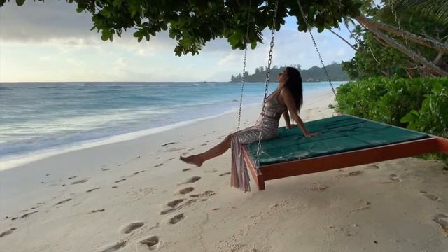 Holiday Compilation, Seychelles, Hotel Hilton Labriz Resort Island Silhouette