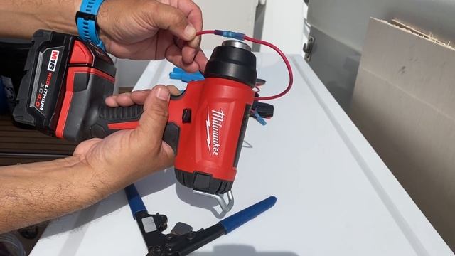 Heatshrinking a heat-shrink crimp terminal смотреть онлайн