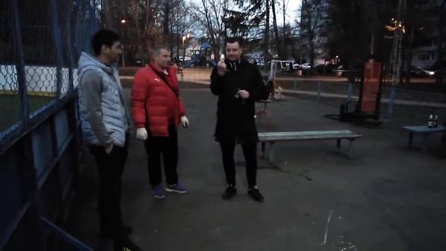 Ворота футбольные завтра будут стоять на коробке! смотреть онлайн