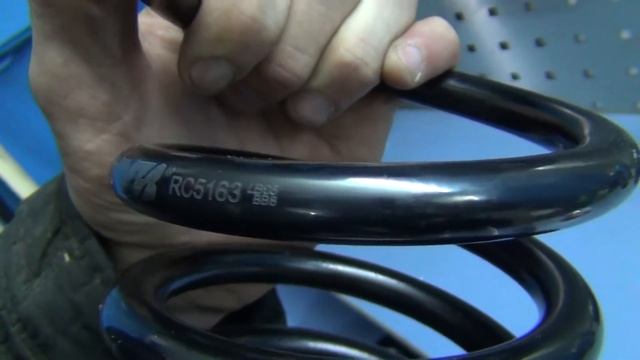 Пружины KYB RC5163 | Амортизаторы KAMOKA 20443071W | Обзор запчастей для задней подвески смотреть онлайн