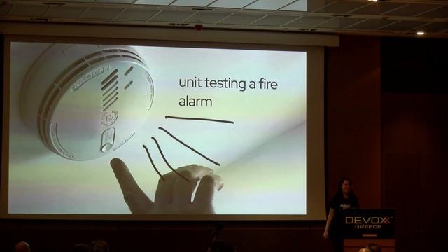 Contract testing with Pact and Quarkus by Holly Cummins смотреть онлайн