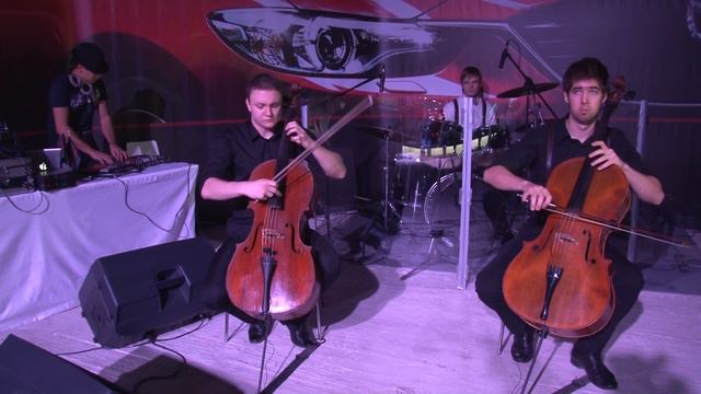 U2 - With Or Without You || Cello Rock Project (Mazda 6 presentation) смотреть онлайн