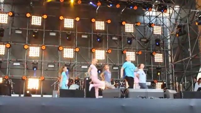 День физика смотреть онлайн