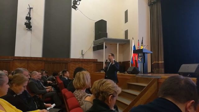 21.02.2018 :: Встреча Волошина с жителями – Вера Богачева про проблемы мкр. Подрезково смотреть онлайн