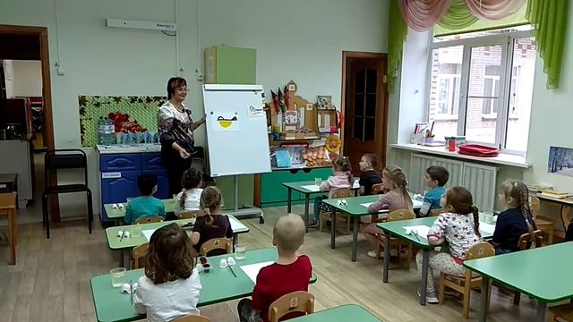 Средняя гр. рисование гуашью Синичка смотреть онлайн