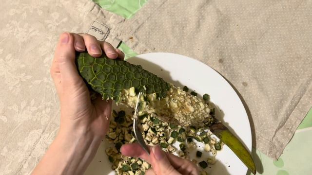 Пробуємо БАНАНАС! Екзотичний фрукт /fruto Delicioso, Costela De Adão,Filoderidro, Monstera Delicios