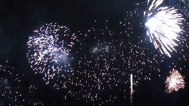 Салют на День защитника Отечества, 23.02.2010, г. Вязьма_New.avi смотреть онлайн