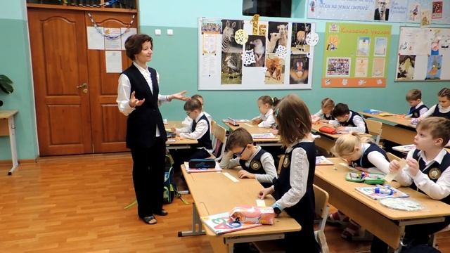 Урок обучения грамоте (1-й класс). Буквы Ж и Ш. /08.12.2022/ смотреть онлайн