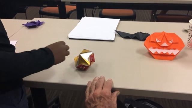 Matthew Green's (Origami) Rhombase with a Twist (4-piece unit) смотреть онлайн