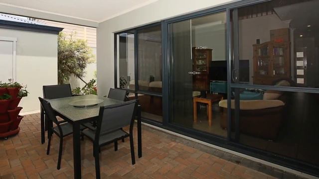 U2, 32 Gibson Street, Mandurah смотреть онлайн