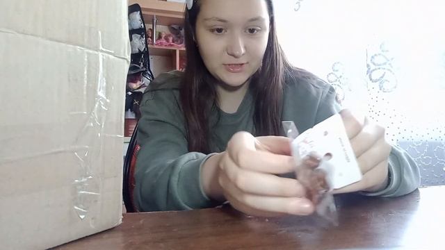 распаковка посылки от моей девушки, пахнет ли она прахом? смотреть онлайн