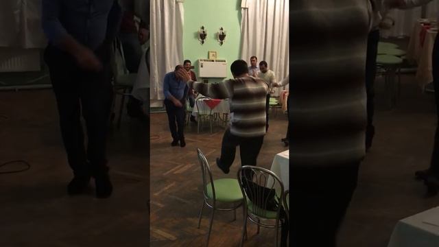 Сёма и Серёжа настоящий армянский танец смотреть онлайн