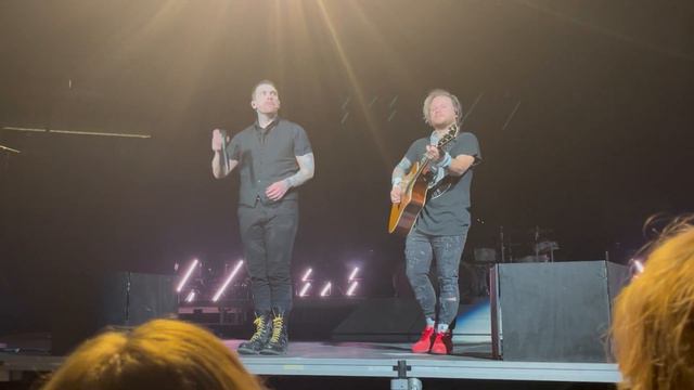 17 Shinedown - Simple Man WDHA's Family Reunion Prudential Center 09/10/21 смотреть онлайн