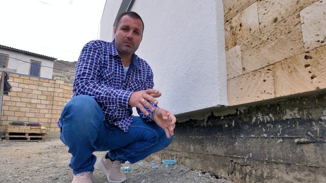 Недорогой и современный фасад дома своими руками. Отделка, штукатурка, утепление домов в Крыму. смотреть онлайн