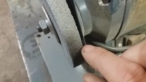 Как выровнять круг на точиле и убрать биение