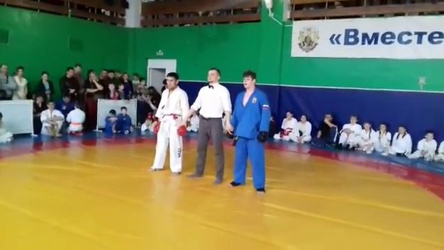 Бой Олега Петраковца смотреть онлайн