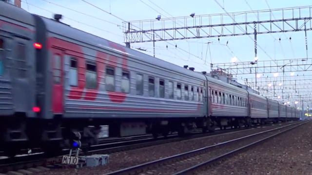 ЭП2К-159 с пассажирским поездом №132 "Ижевск – Санкт Петербург" смотреть онлайн
