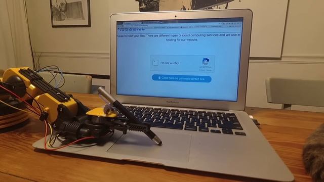 Robot beats "I am not a Robot" Captcha смотреть онлайн