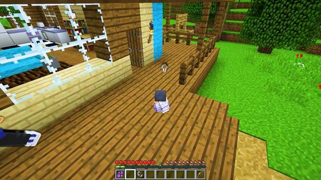 Playing As a Baby HACKER In Minecraft смотреть онлайн