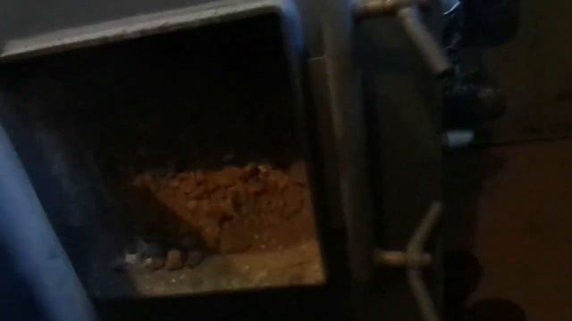 Твёрдотопливный котёл длительного горения Неделька на Черемховском угле. смотреть онлайн