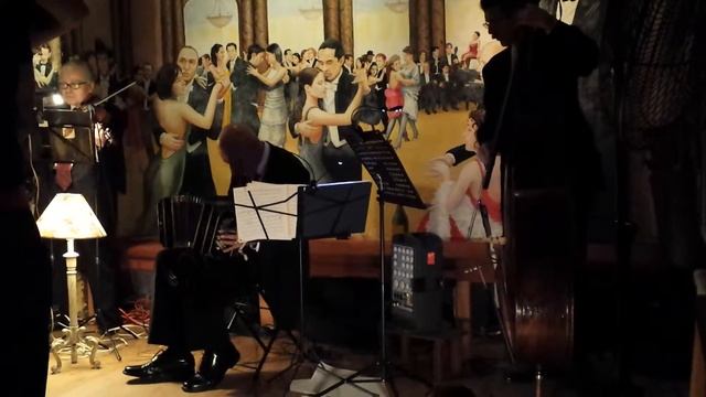 Argentine tango: Tito Castro Trio @ Triangulo - set 2 song 4 смотреть онлайн