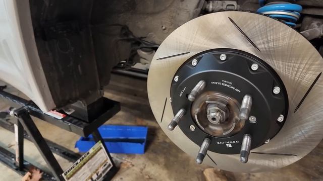 Can you REALLY Rebuild Brakes at Home? 911 Turbo Looking BRAND NEW! смотреть онлайн
