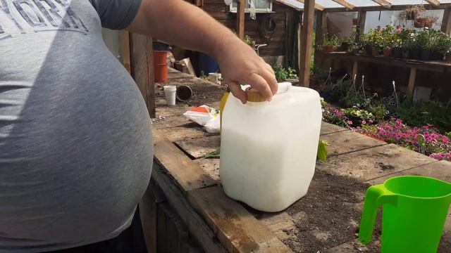 Мощное средство уничтожает всех вредителей. смотреть онлайн