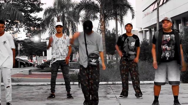 MC WM MCs Jhowzinho e Kadinho MC Leléto e MC Marks - Rave nos Bailes Eletronizado ( DJ Gege ) смотреть онлайн