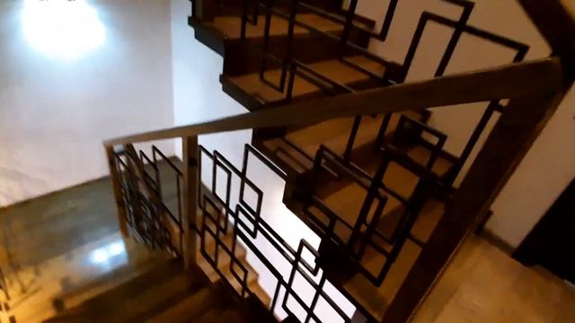 Ограждение лестницы в таунхаусе (3 этажа). смотреть онлайн