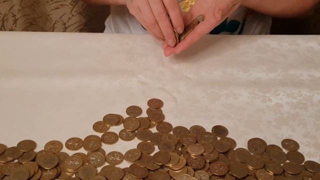 Сколько 100 тенге в 2 литровой банке смотреть онлайн