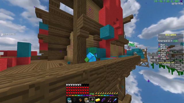1 PVP God vs 1 Bed Hiding Spot смотреть онлайн