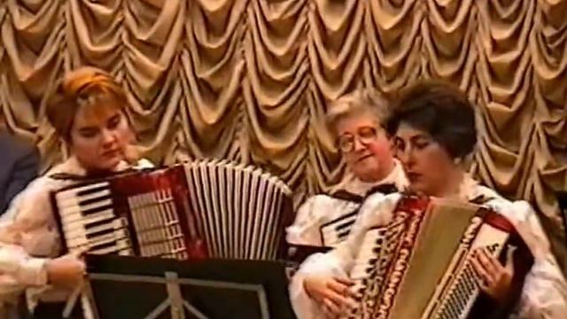 Копия видео "РНП "Как пойду я на быструю речку" (Аранж. О.Тергалинского)" смотреть онлайн