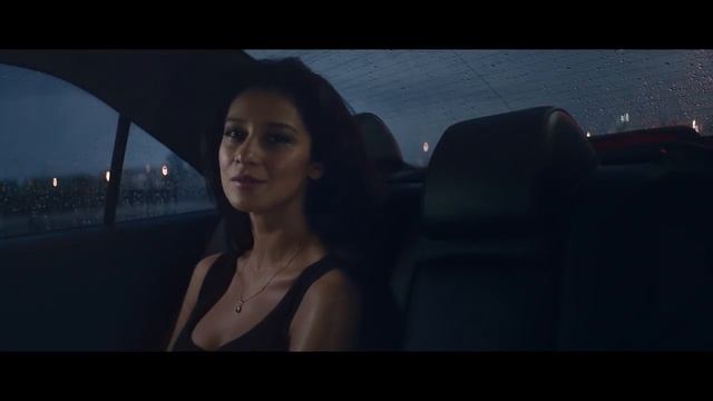 “Все важные фразы“ Стихотворение Ок Мельниковой читает Равшана Куркова.mp4