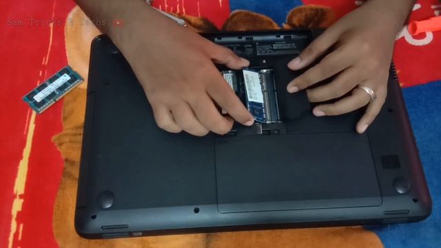 HP Compaq Laptops RAM Memory Replacement | Upgrade | Sam Tricks & Techs | Tamil | CQ58 | CQ56