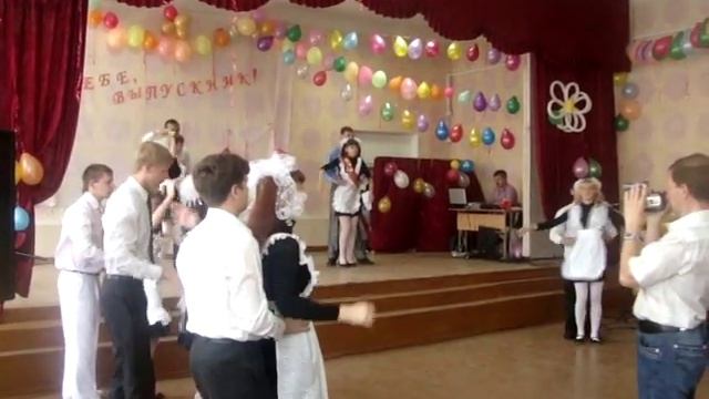 Вальс и рок-н-рол смотреть онлайн