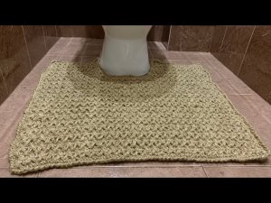 Коврик для туалетной комнаты из джута.