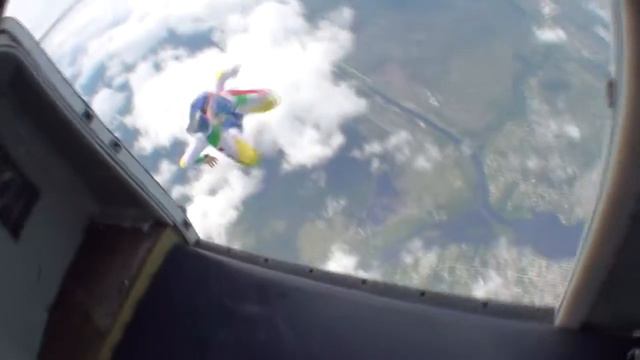 Skydive Sebastian - Anderson's Skydive! смотреть онлайн