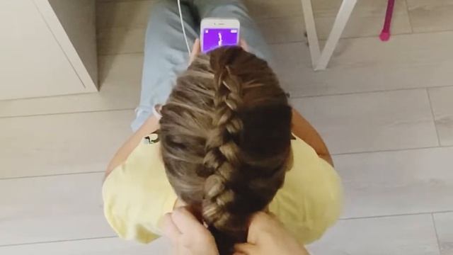 Прически. Объемная вывернутая коса. Отлично подойдет на тонкие волосы смотреть онлайн