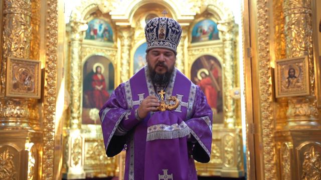 Изнесение Честны́х Древ Животворящего Креста Господня. Проповедь владыки Антония смотреть онлайн